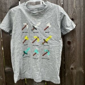 7-8y Uniqlo Minecraft Tee EUC